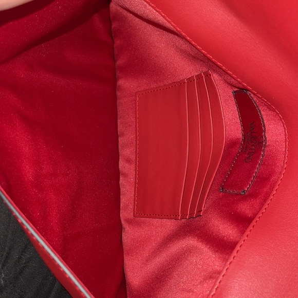 Valentino 100% Authentic clutchprístine  condition red with gold hardware - Picture 7 of 12